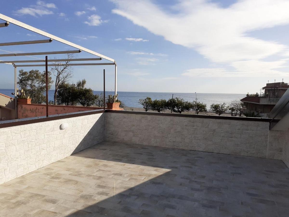 Casa Vacanze Mascali Riposto ภายนอก รูปภาพ